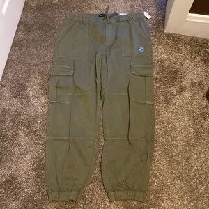 Aeropostale AERO Baggy Cargo Pants Elastic Hem Army Green Non Stretch sz XL NWT